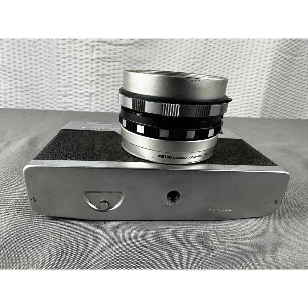 PETRI 7S CircleEyeSystem‎ 35mm Film Camera 45mm f/2.8 Lens Case & Strap UNTESTED